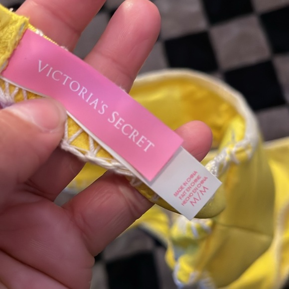 Victoria’s Secret Swimwear Yellow Kiawah Crochet 2 Piece Set Size Medium - Picture 4 of 11